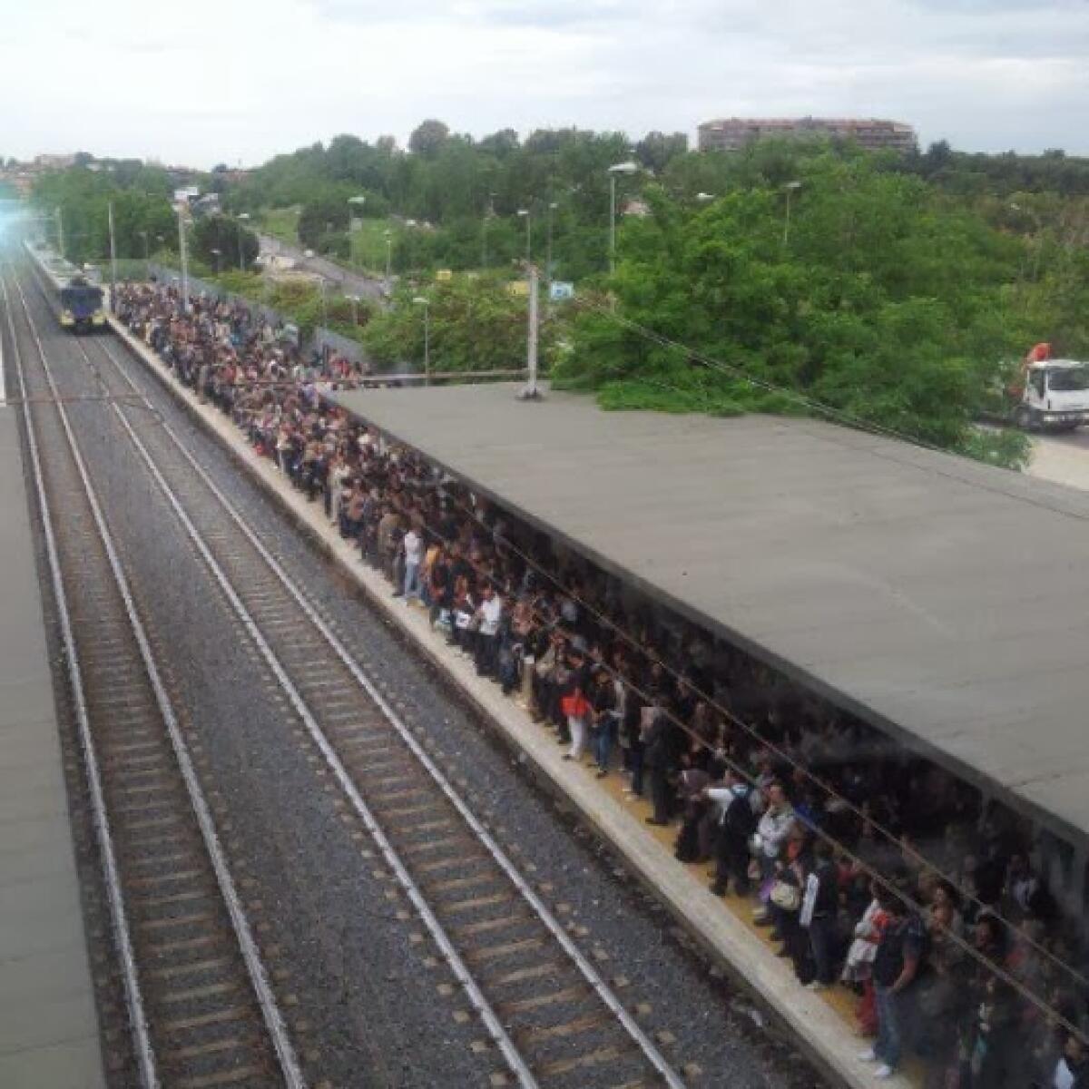 Maggio #Tuttigiùperterra - 