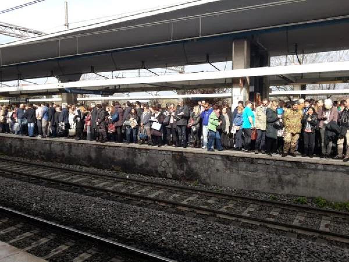 Le porte della Metro B, le porte dell'inferno... - 