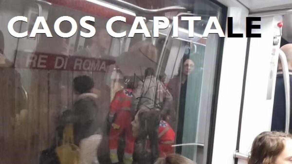 Quello che sta accadendo oggi sulla #metroA è disumano - 