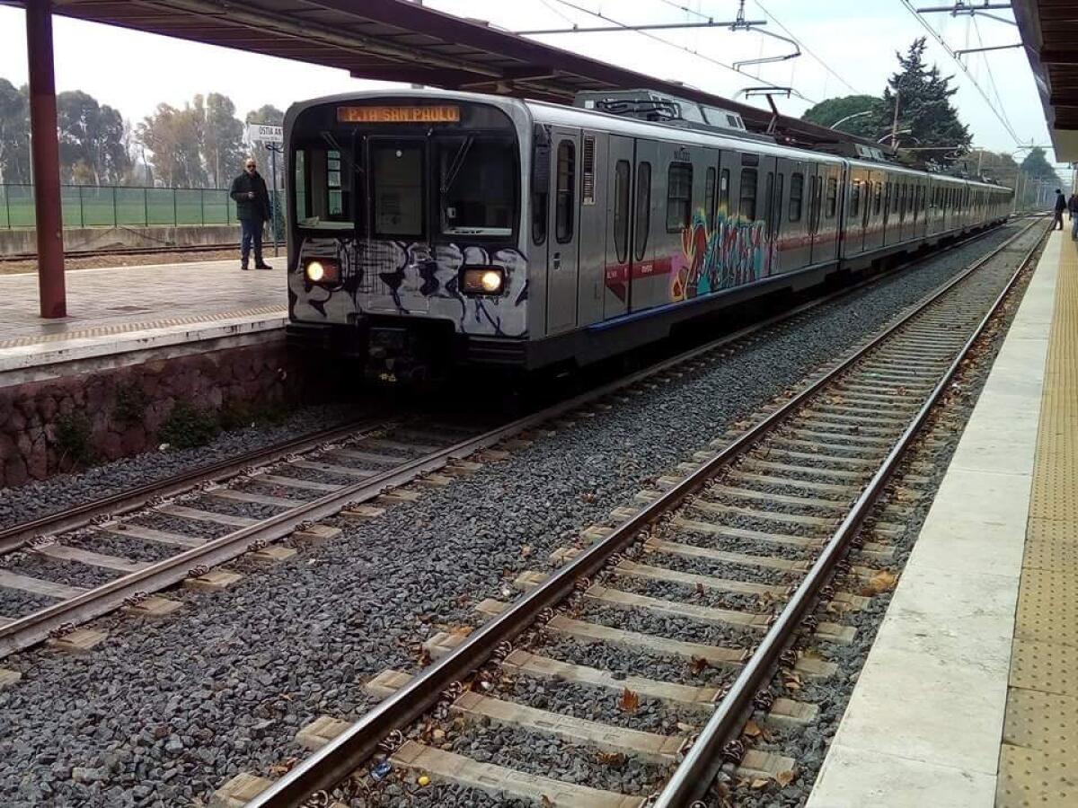 #RomaLido Treno guasto e mai na gioia - 