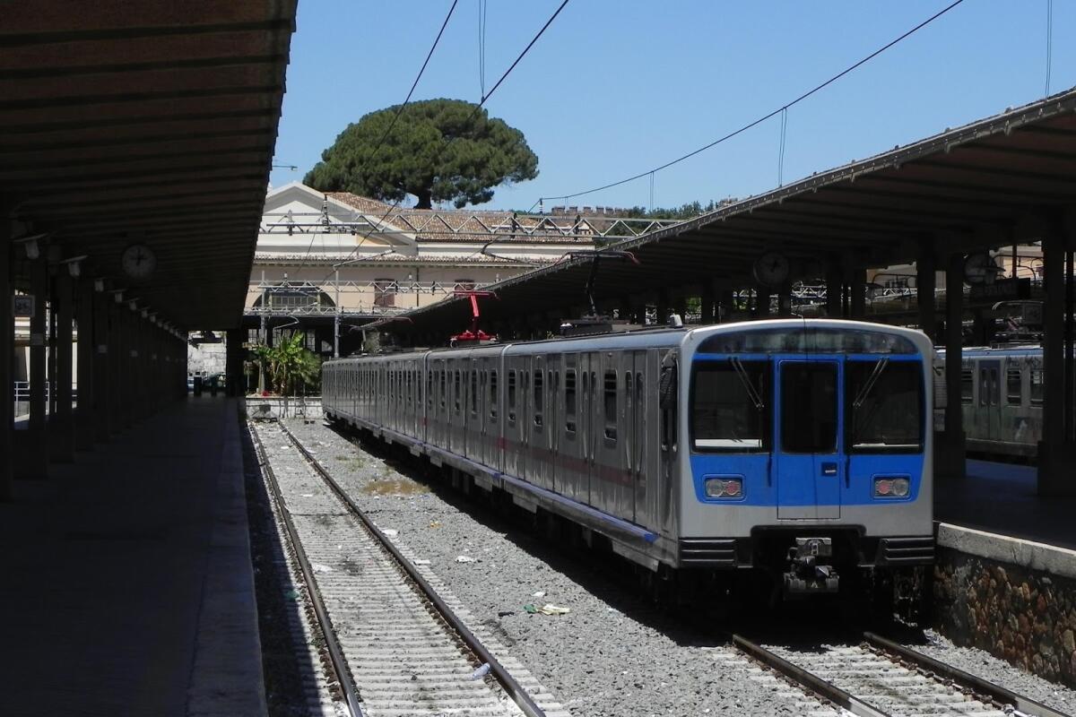 Perché a Porta San Paolo i treni non partono mai dal binario 1? - 