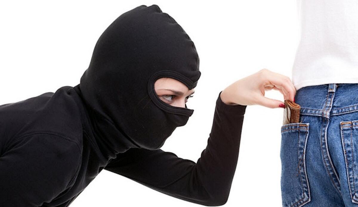 Quando vedi un borseggiatore è inutile tuittare ad InfoAtac, ecco perchè - 