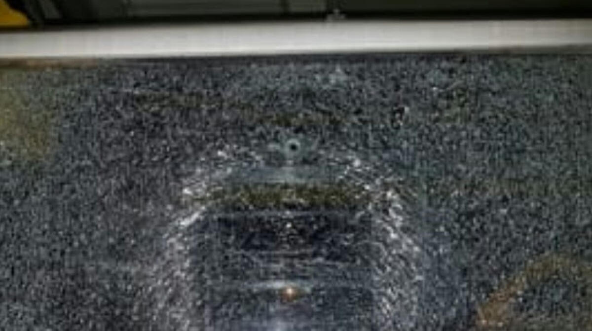 Il buco con il treno intorno... - 