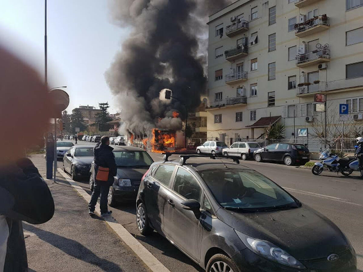 Il caso degli incendi degli autobus a Roma - 