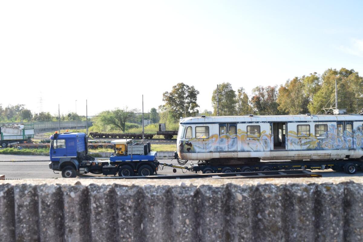 Stanno demolendo pezzi di storia di Roma - 