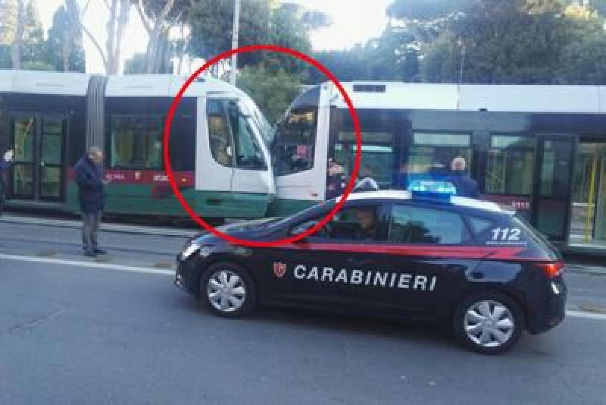 Tamponamento tra tram in Via Labicana - 