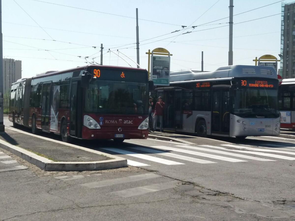 I Filobus stanno diventando il problema centrale del trasporto pubblico a Roma!  - 