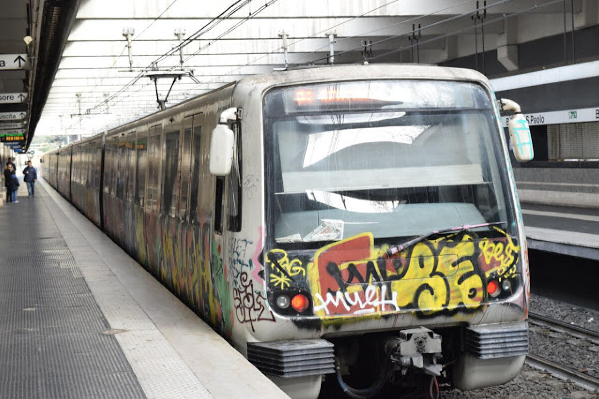 Incidente in Metro B, cosa è successo? - 