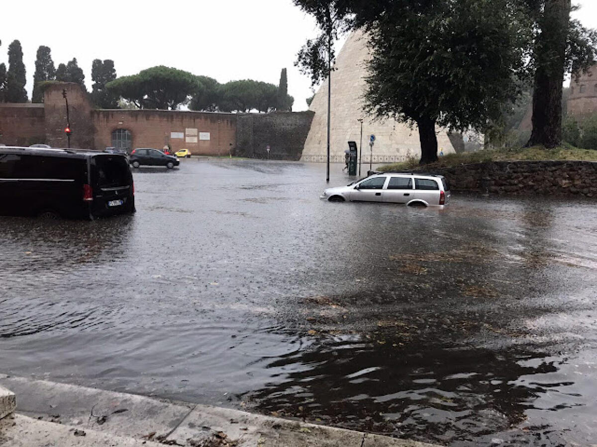 Roma: I danni del maltempo - 