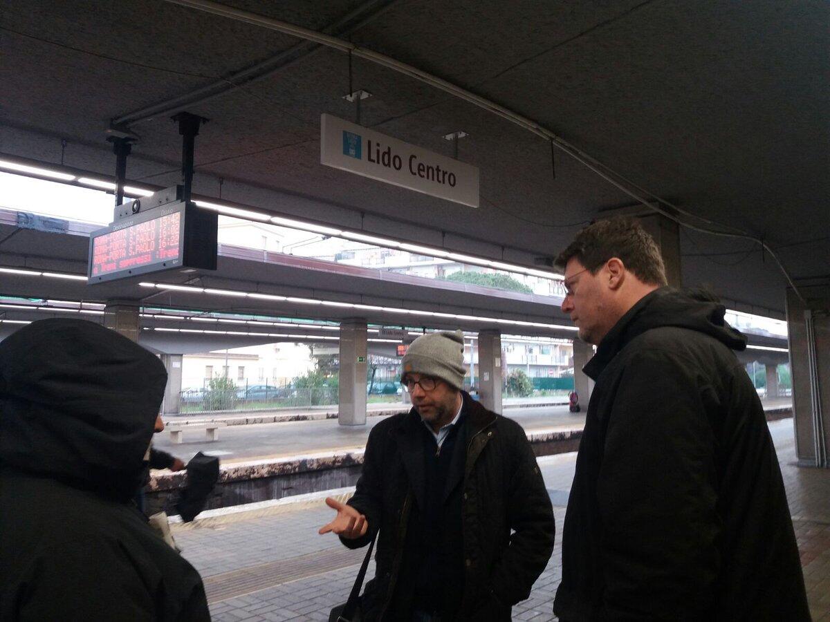 Portando a spasso i candidati sulla Roma-Lido - 