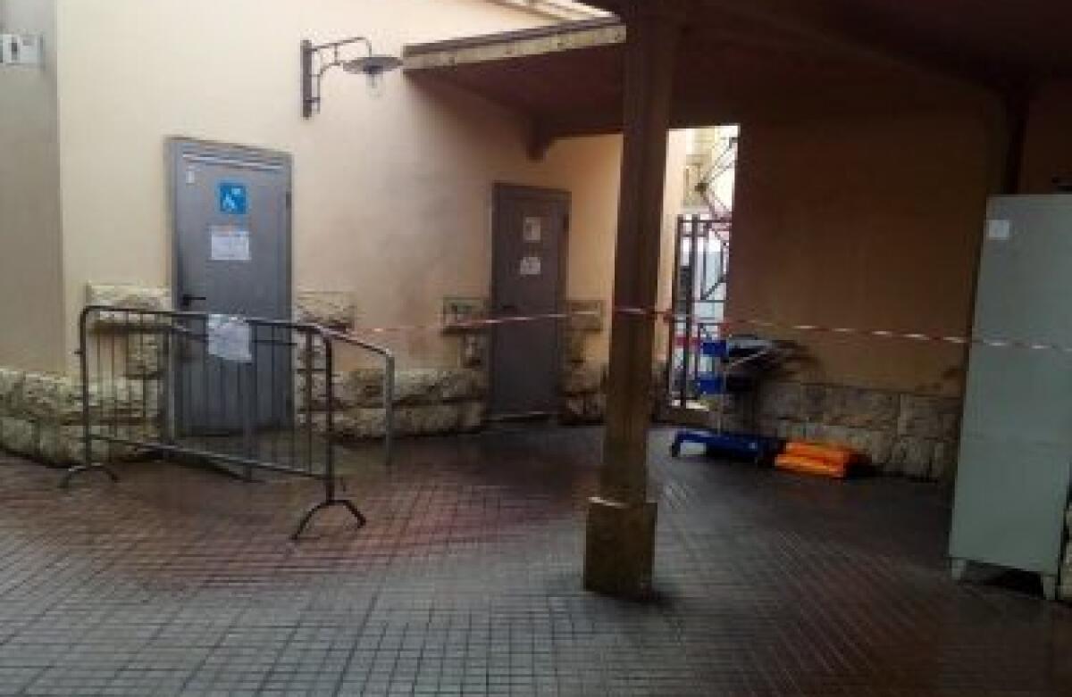 Il degrado alla stazione Piramide - 