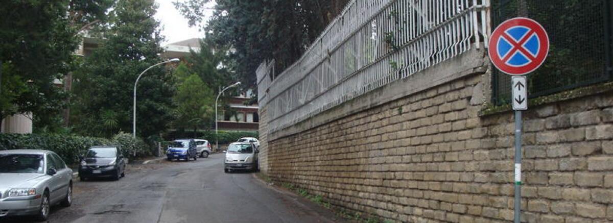 Roma, fallisce il bando per la rimozione dei veicoli: niente carri attrezzi - 
