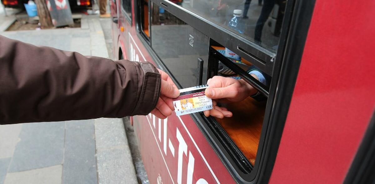 Raggi: l’Atac ha guadagnato 17,5 mln in più sui biglietti - 