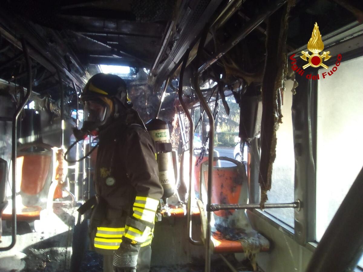 L'autobus Svt Vicenza andato a fuoco riguarda anche Roma - 