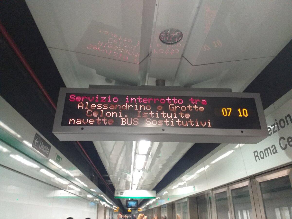 Sisifo in Metro (C) - 