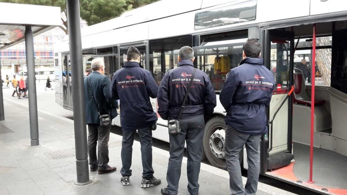 I dati di Atac sui controlli di Marzo: 700 persone al giorno scoperte senza biglietto - 