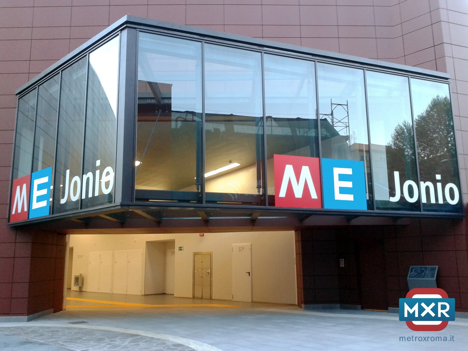 Jonio-metro-E.jpg