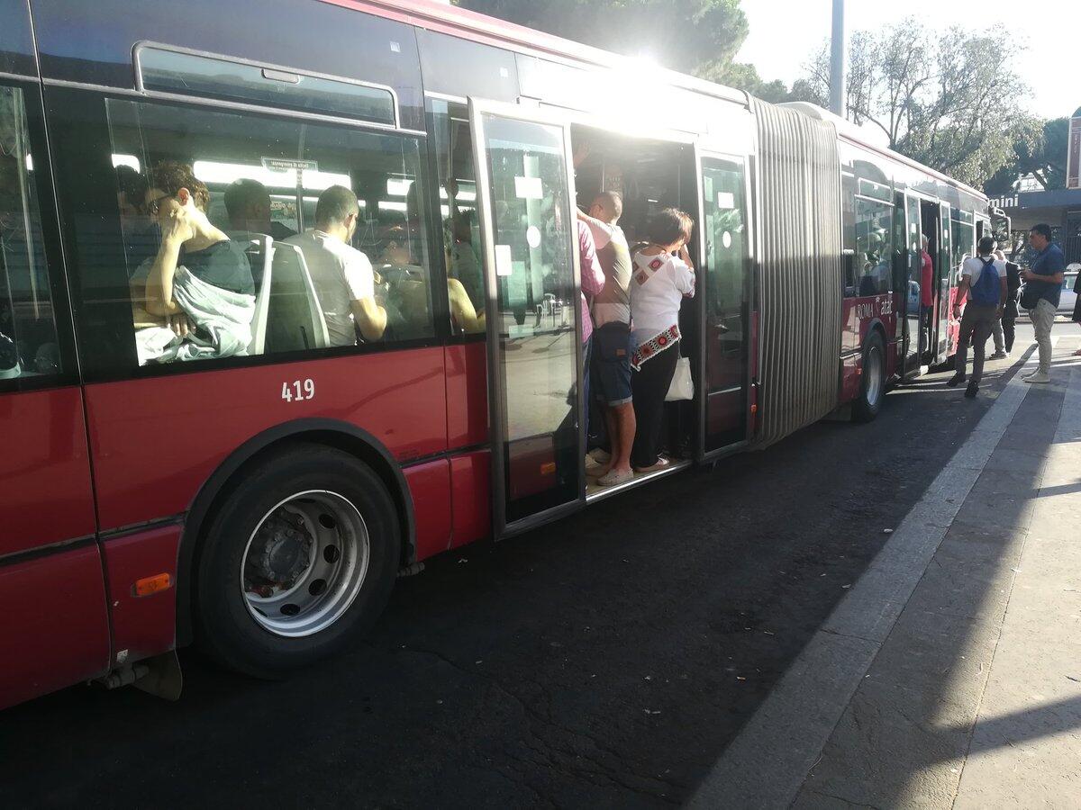 Alla rinascita di Atac mancano 300 autobus - 