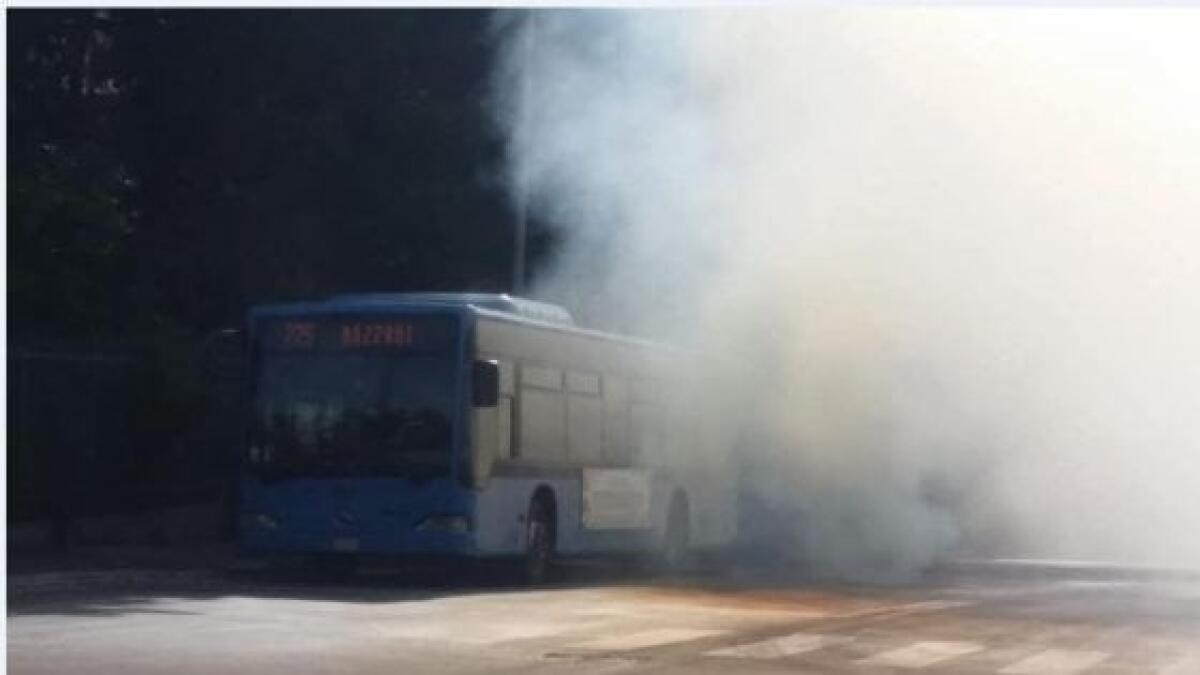 Roma, si guasta un altro (flam)bus - 