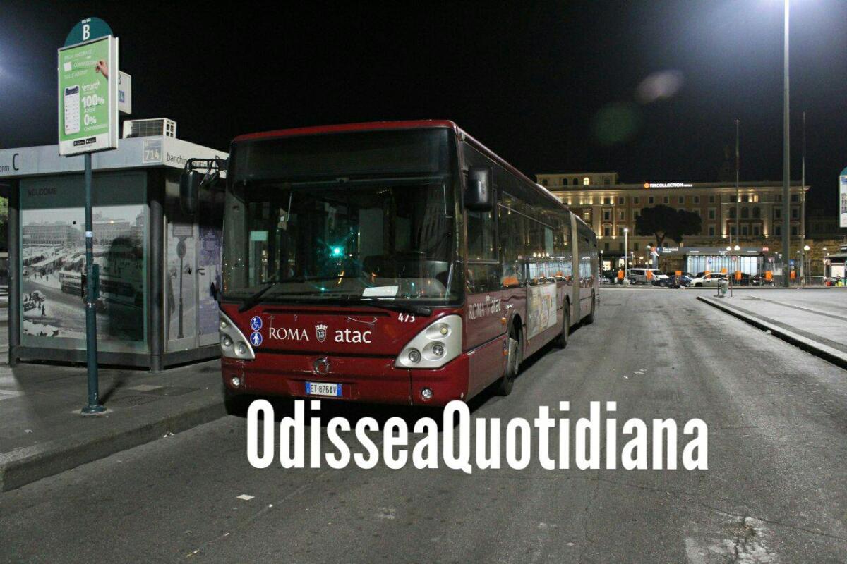 La penuria dei bus snodati a Roma - 
