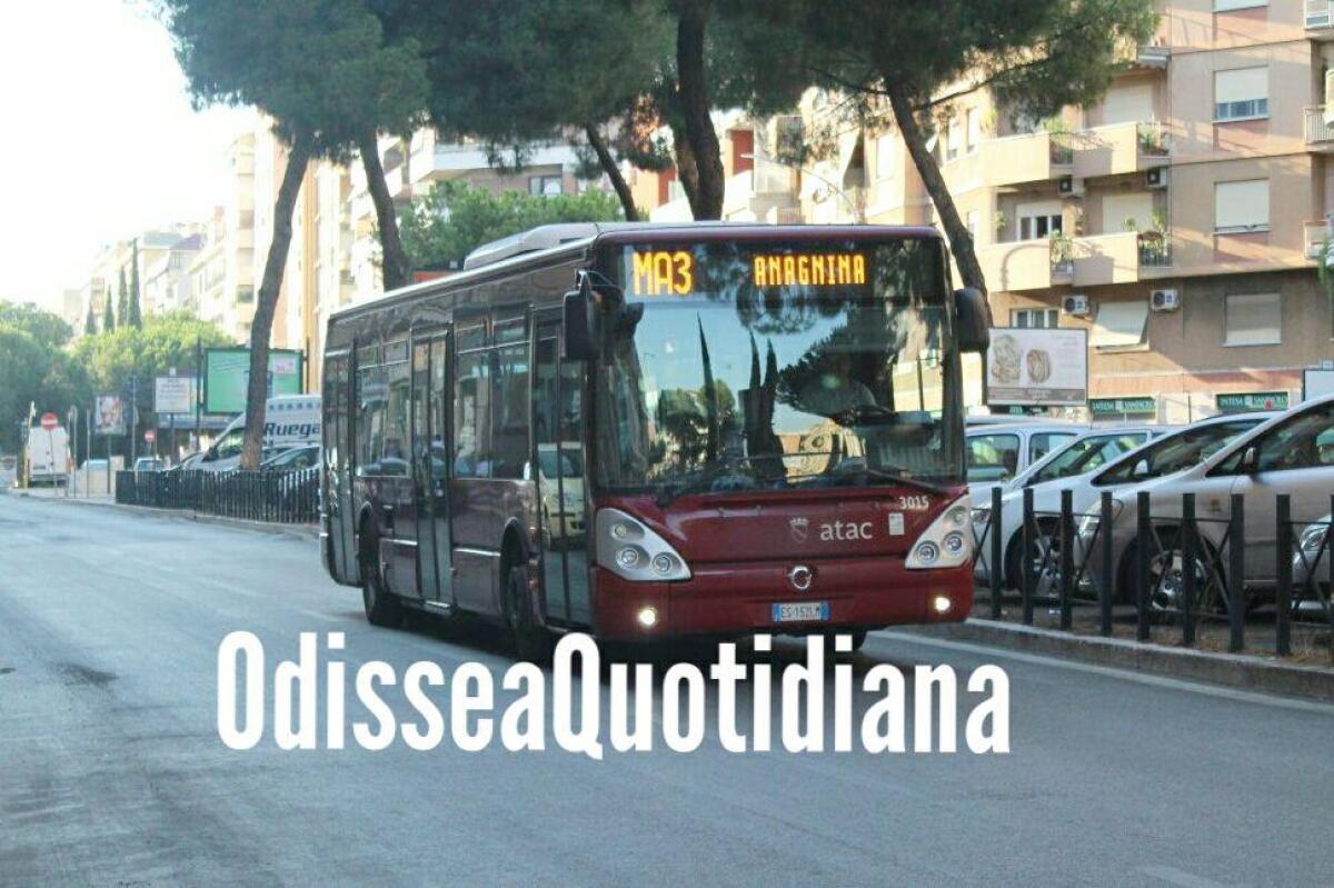 Quanto ci sono costate le navette sostitutive della Metro A? - 