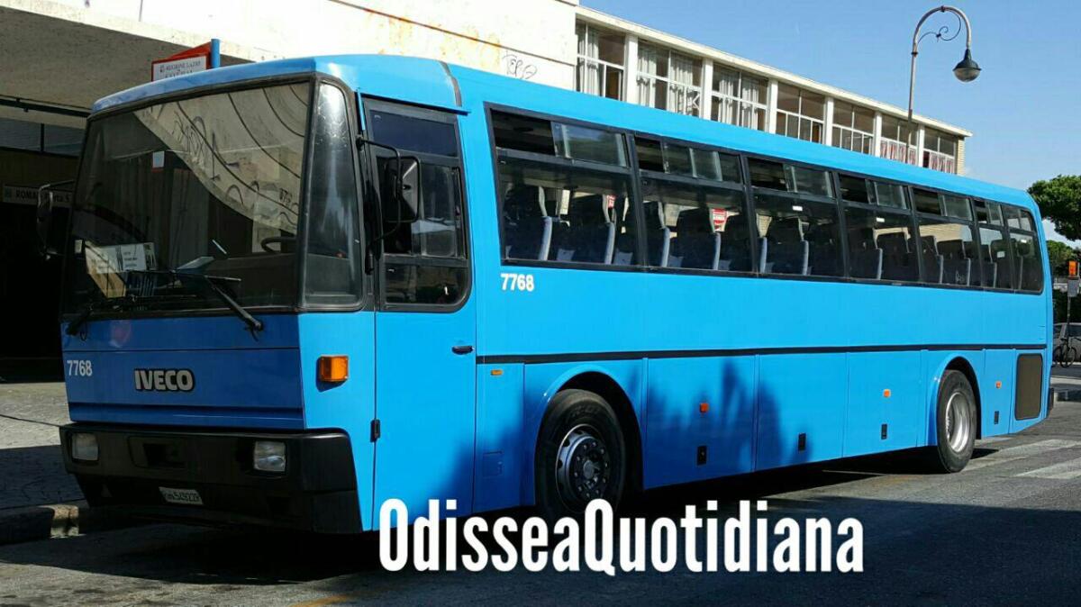 Anagnina, si finge dipendente Cotral e tenta di rubare un bus - 