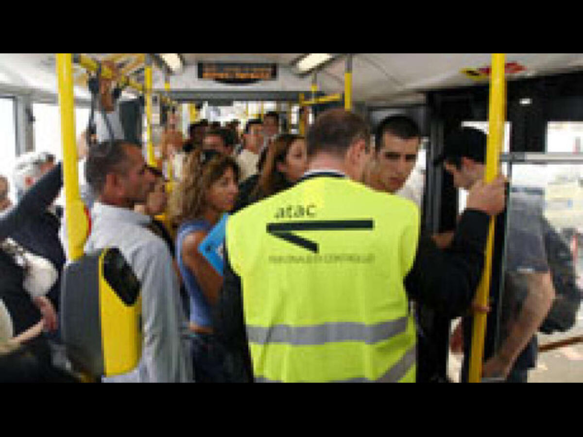 Raggi: a settembre 20mila multe Atac su 356mila controlli - 