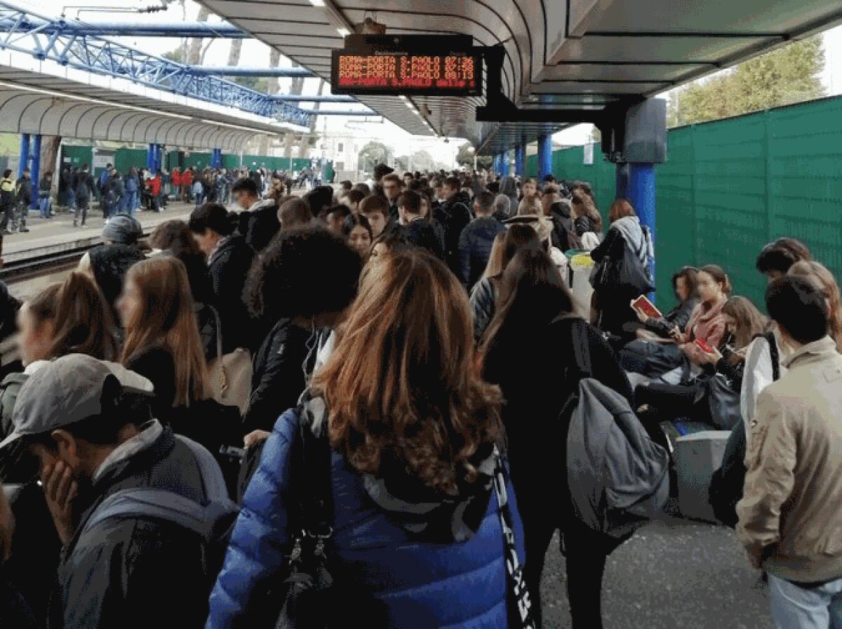 Roma-Lido: State facendo licenziare la gente - 