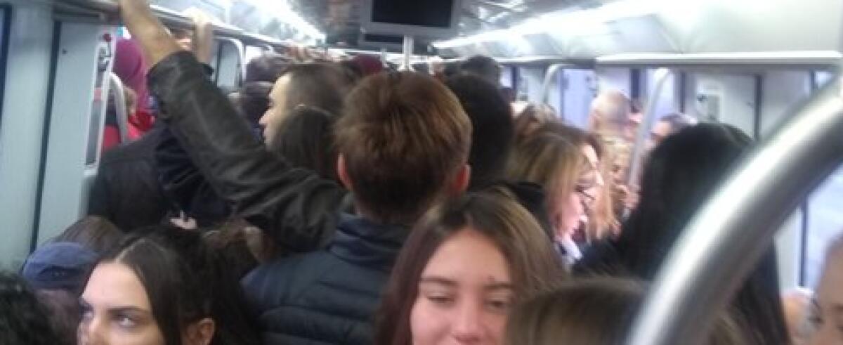 Roma-Lido: Frequenza 20 minuti vergognatevi! - 