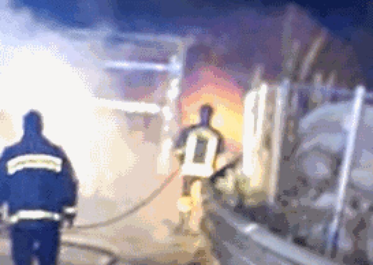 Bus Atac in fiamme sulla Colombo - 