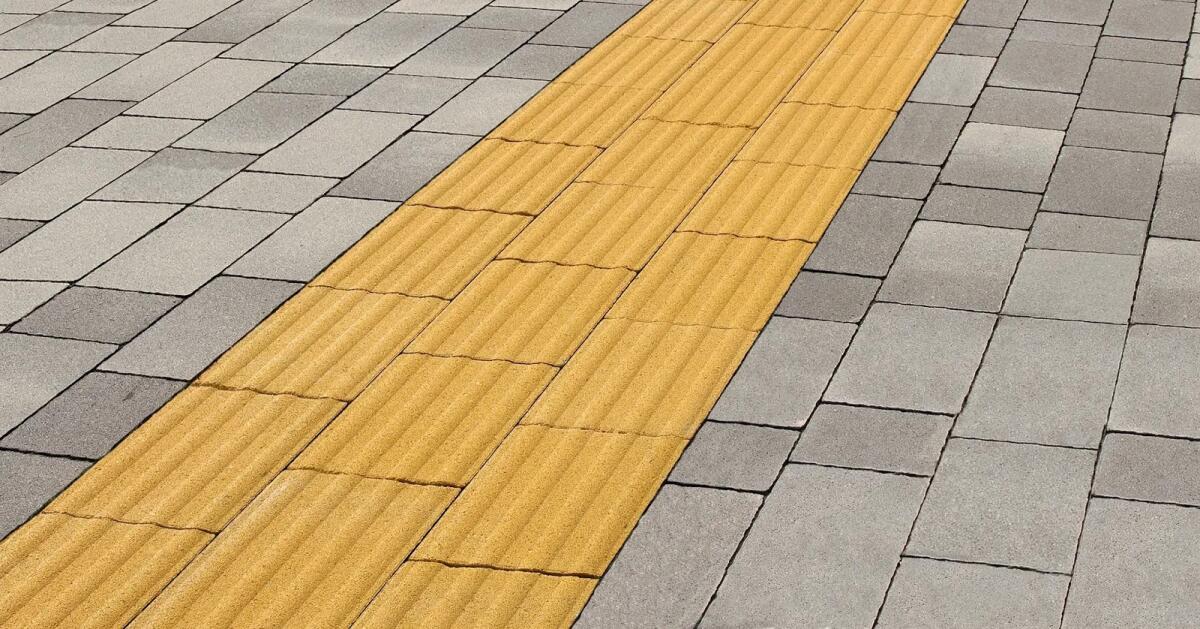 Metro A Spagna, percorsi tattili per ipovedenti - 