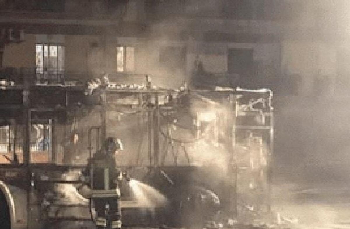 Ostia, bus Atac in fiamme nella notte di mercoledì: è il quinto in due settimane - 