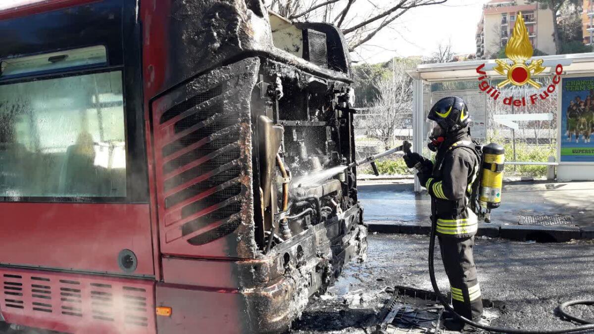Un altro bus sanificato secondo la procedura Atac - 