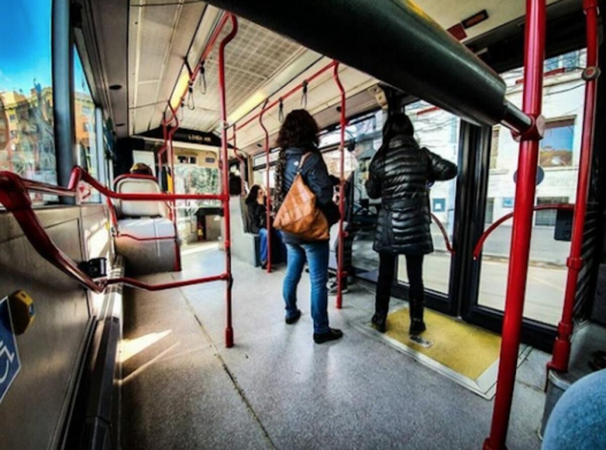 I trasporti di Roma e il Coronavirus, tra bus vuoti e metro piene - 