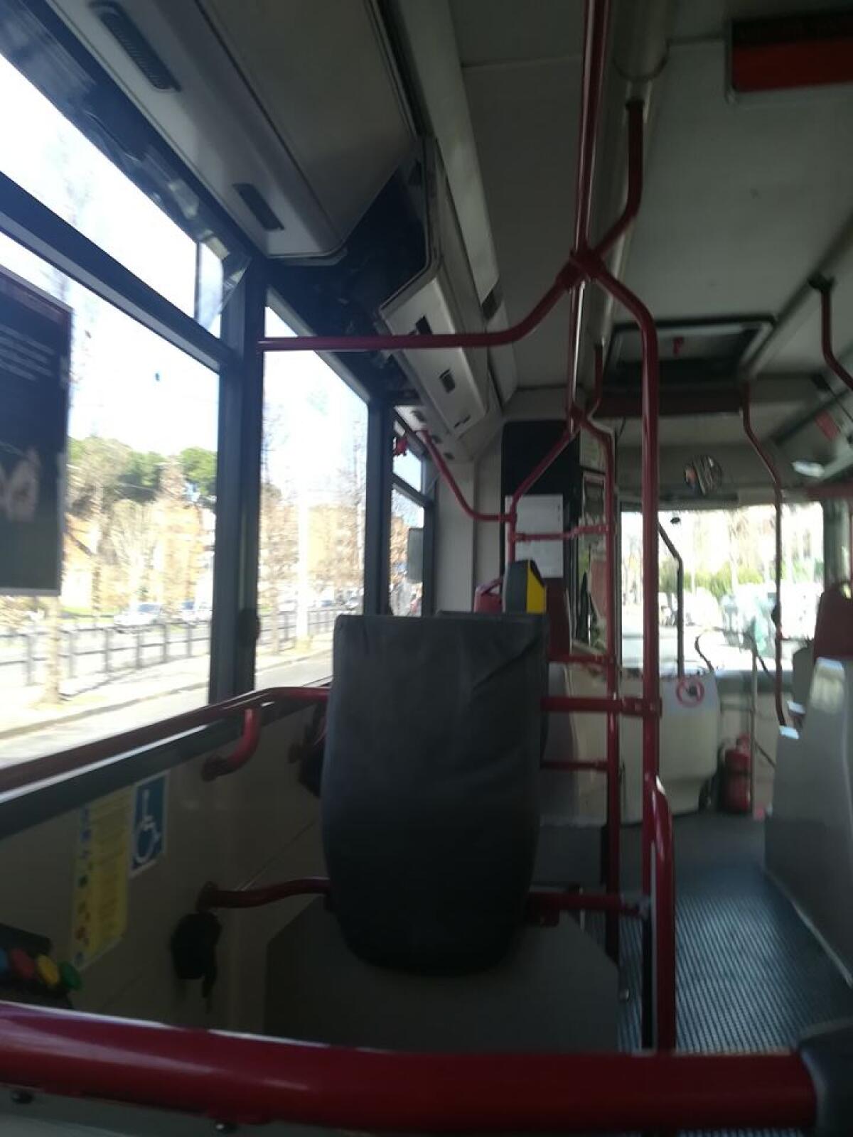 Grazie per queste navette sostitutive della metro Linea B - 