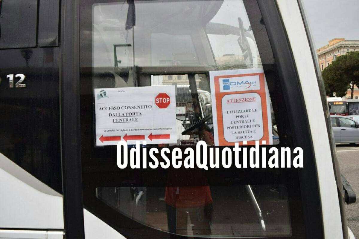 Raggi e l’appalto al privato “sporco, brutto e cattivo” (che deve rimanere segreto) - 