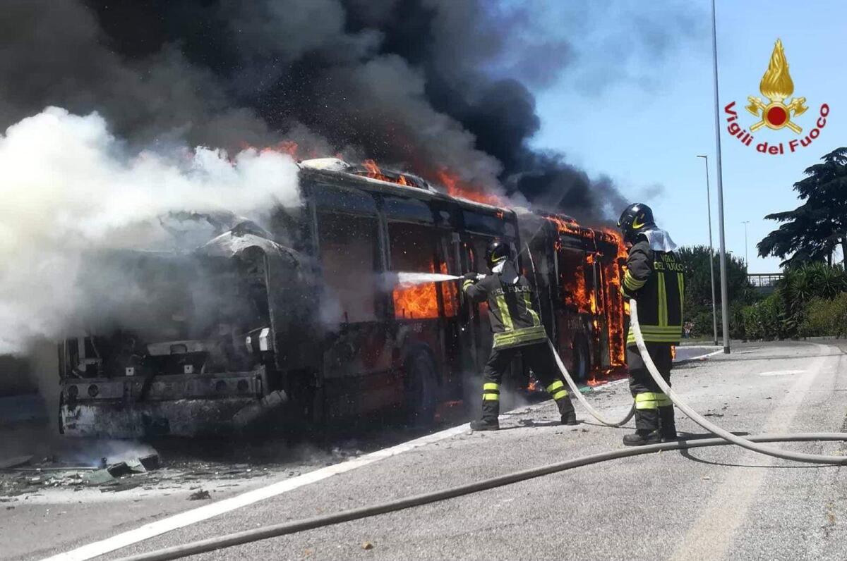 Che domenica sarebbe senza un Atac in fiamme? - 