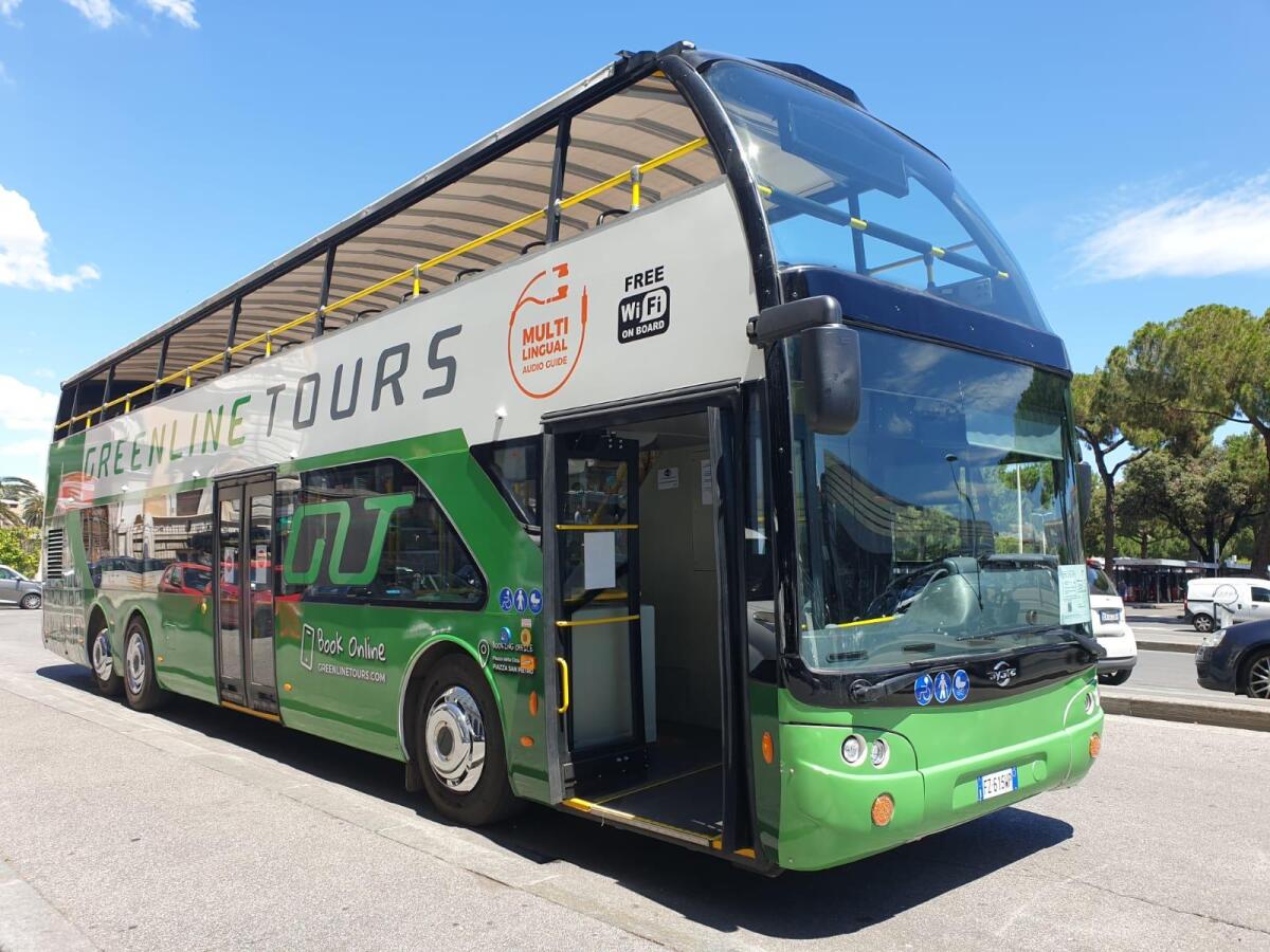 Roma, nuovo servizio bus Hop-On Hop-Off - 