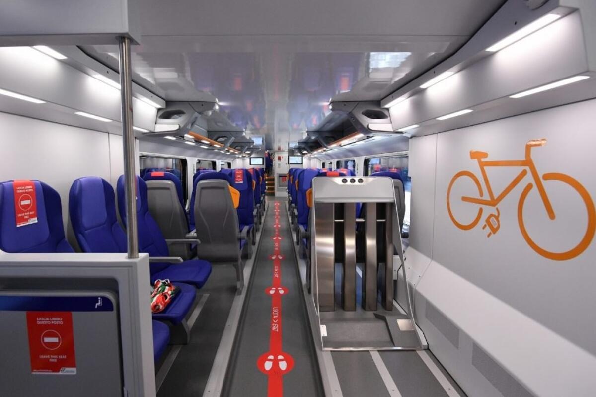 Inaugurato il nuovo treno Rock: è il mezzo di trasporto più ecologico in Italia - 