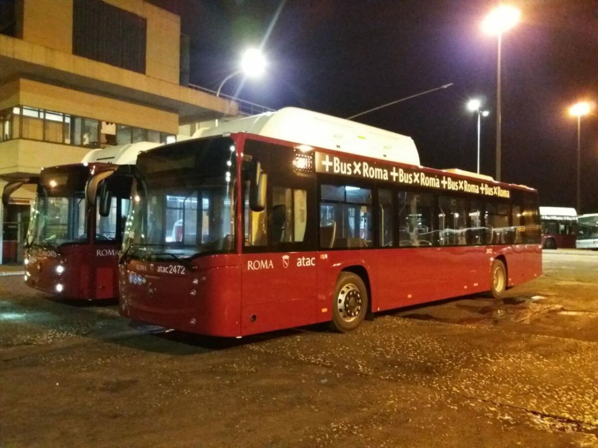 Atac - Arrivano i primi bus nuovi a metano - 