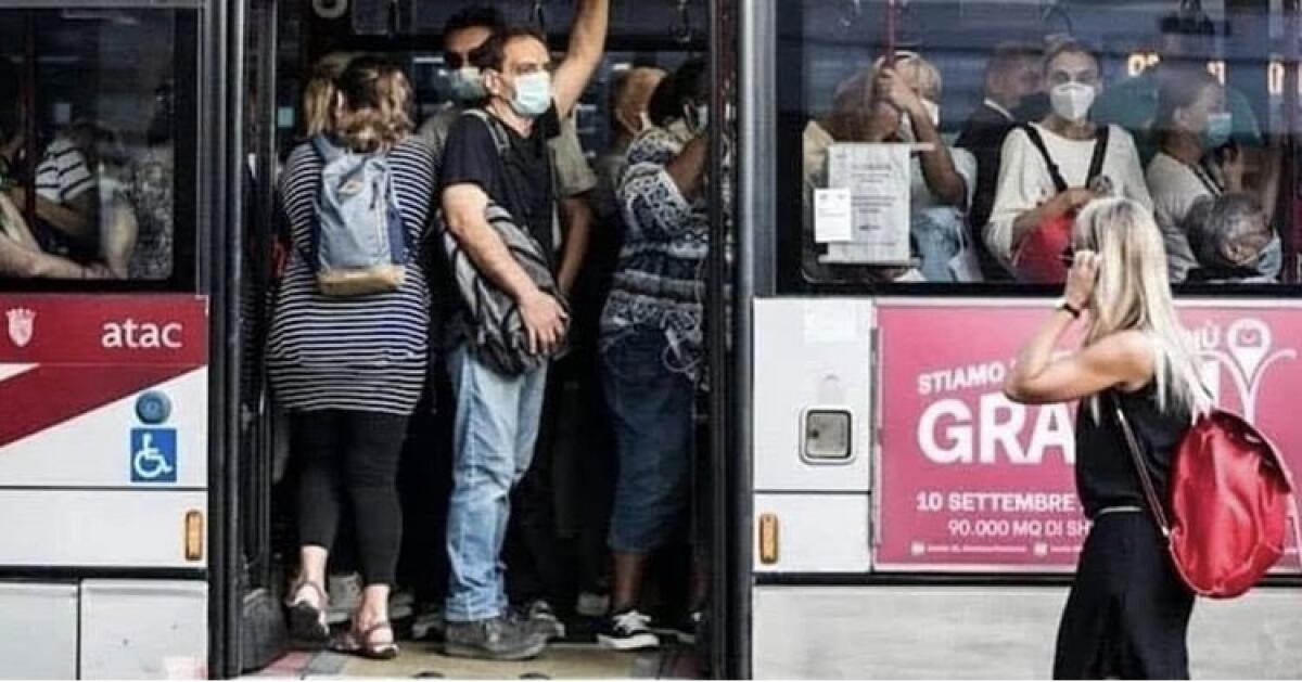 “Nessun assembramento”, secondo la Regione la situazione trasporti fila liscia come l’olio - 