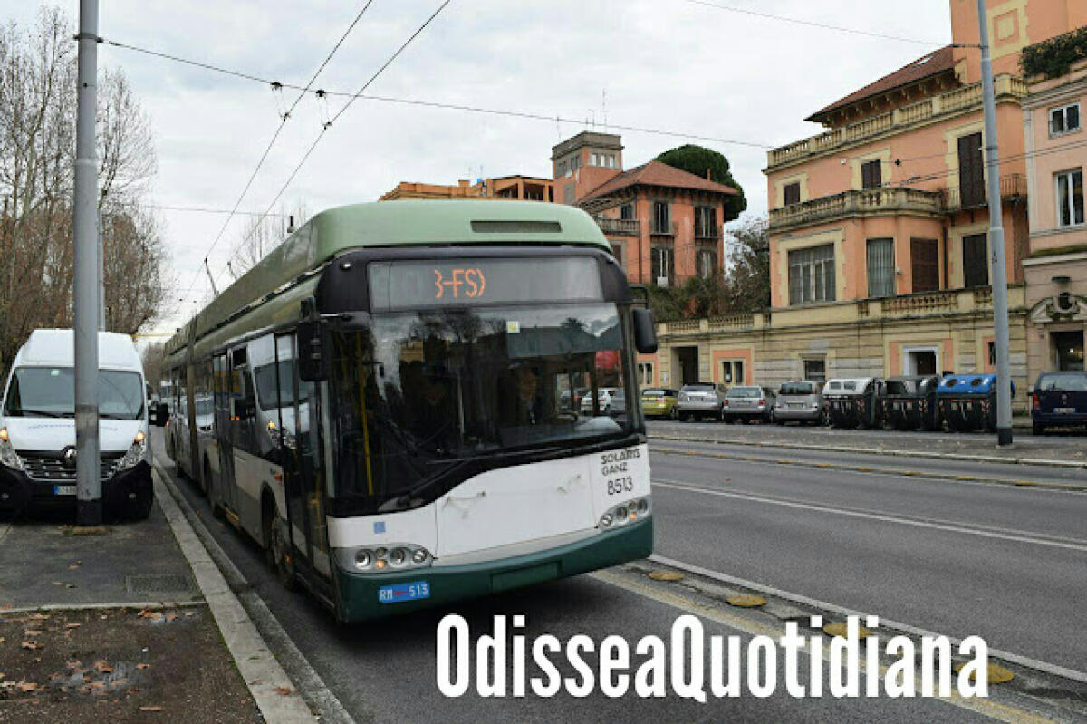 Roma - I filobus sono tutti fermi nelle rimesse: 75 mezzi in meno per i cittadini - 