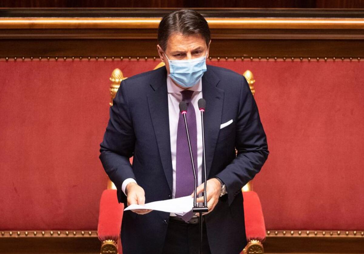 Conte: il limite di capienza dei mezzi pubblici tornerà al 50% - 