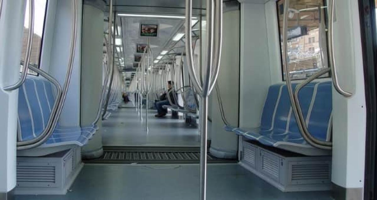 Roma: Fuga dal trasporto pubblico! - 