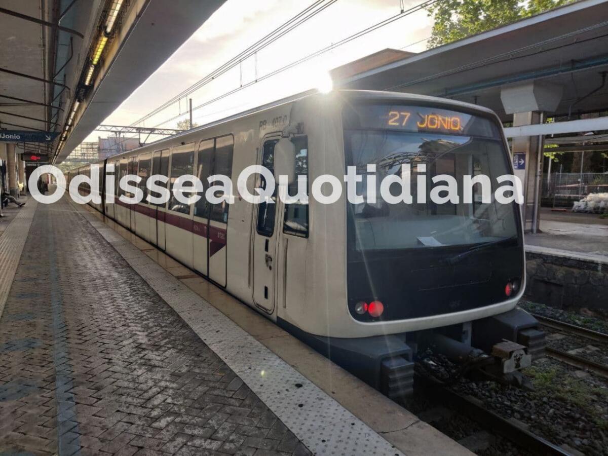 Il crollo del servizio delle Metro a Roma - 