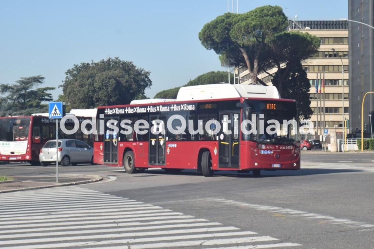 Atac - Le linee bus più affollate nella prima settimana di scuola - 