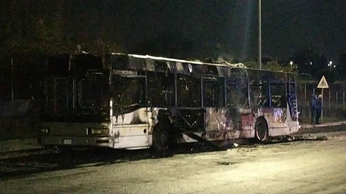 Atac, bus in fiamme sulla linea 506 - 