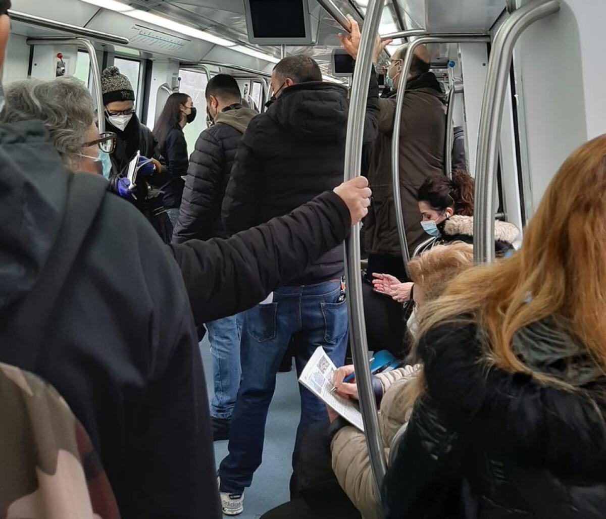 Roma-Lido: Manuale di Sopravvivenza del Pendolare - 