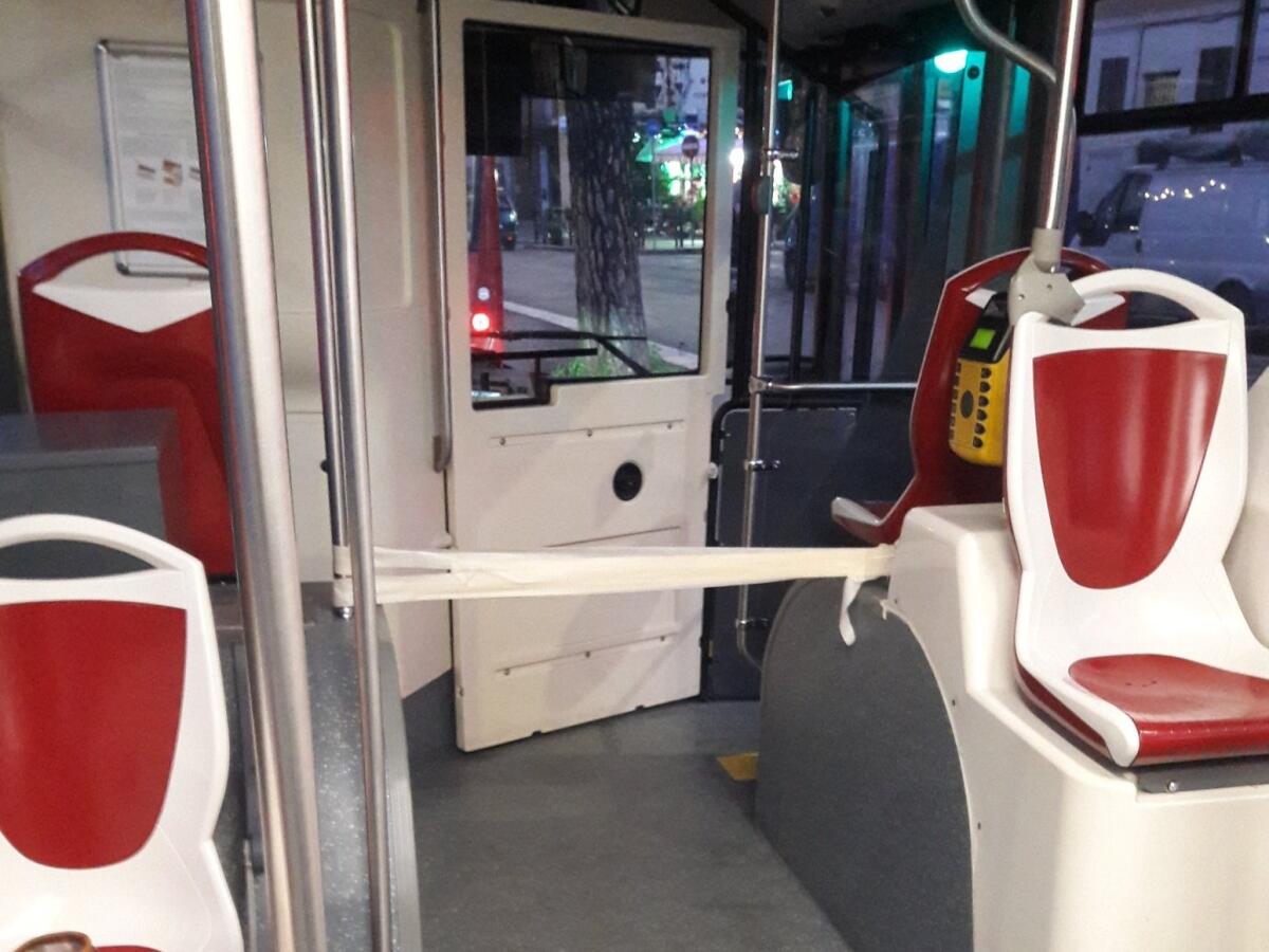 Emergenza Covid-19: torna la catenella a bordo dei bus Atac - 