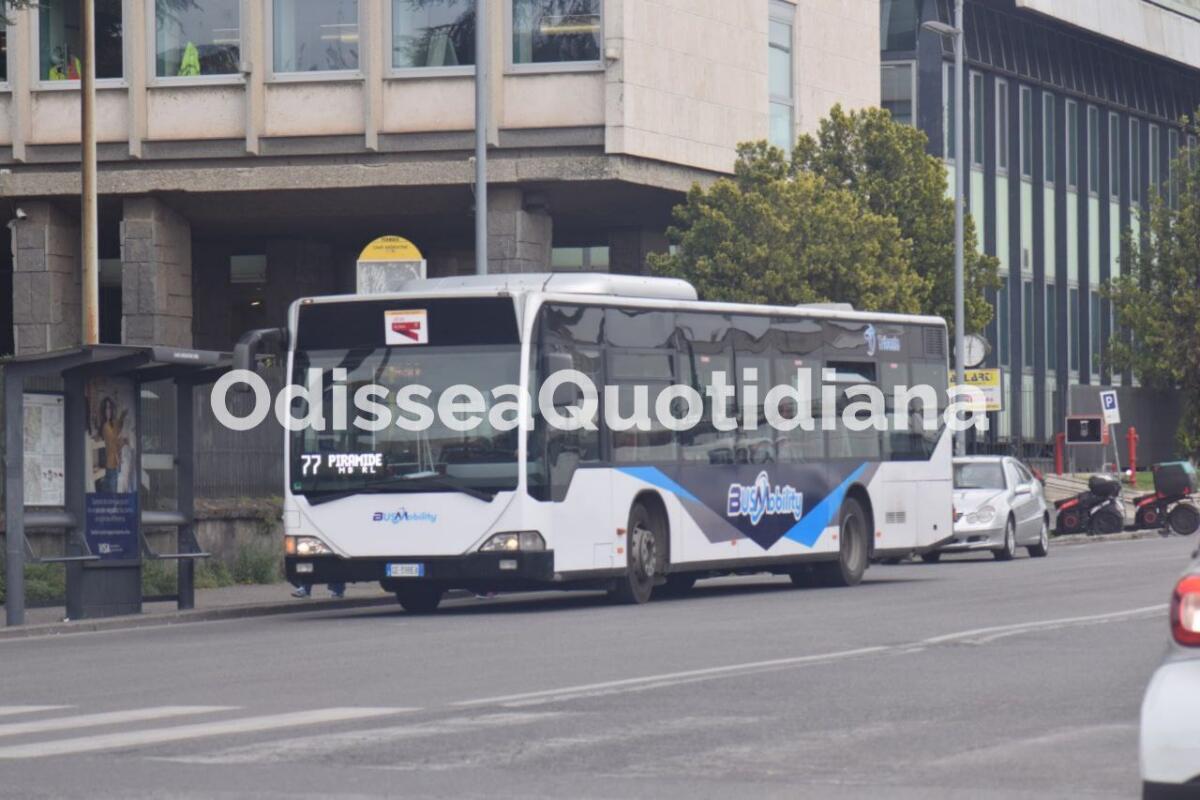 Atac: 18 linee bus restano affidate in subappalto ad altri gestori  - 